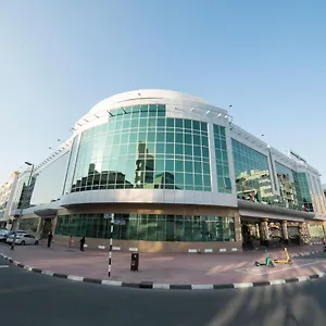 Sunday International Dubaï