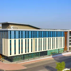 Aloft Airport فندق